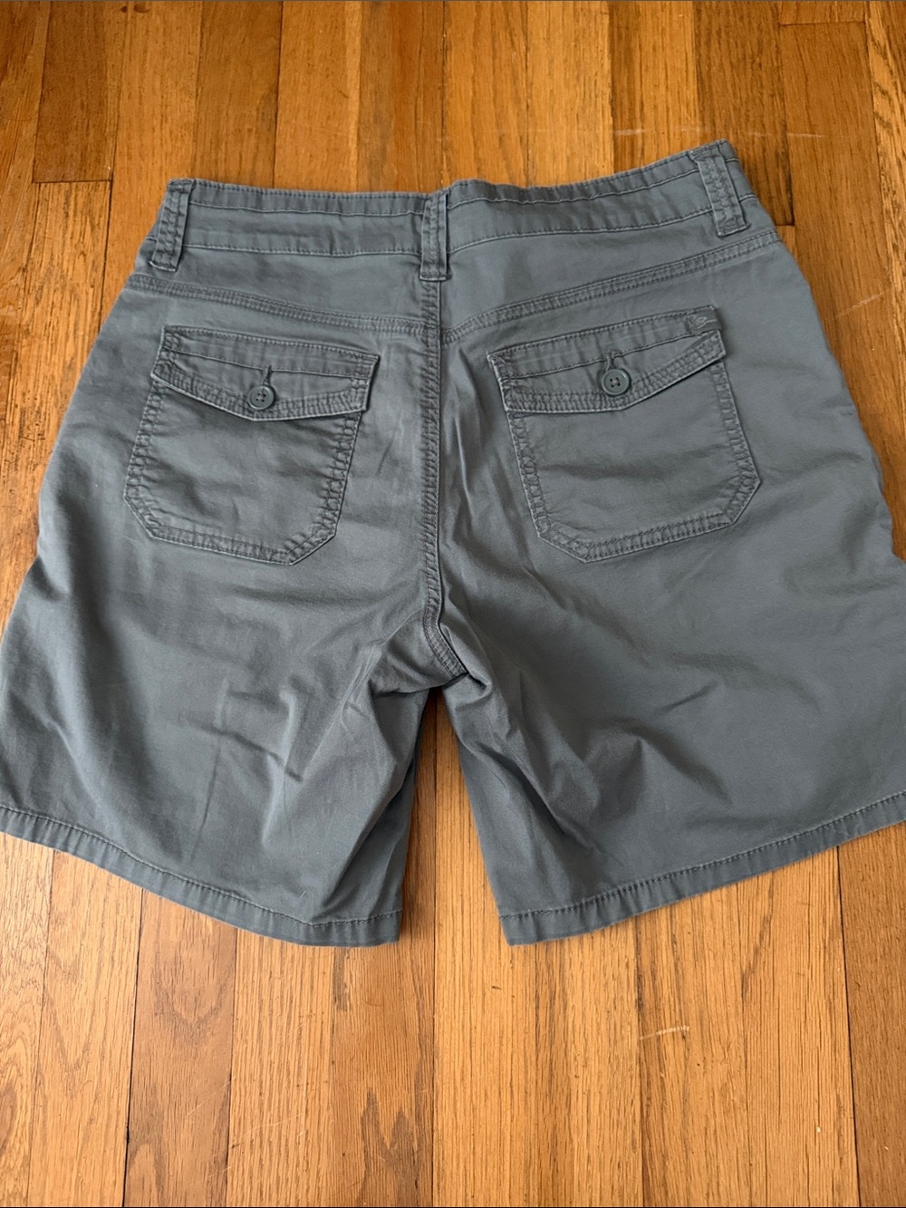 Union Bay Supplies gray convertible cotton shorts. Size 8. - Picture 7 of 9